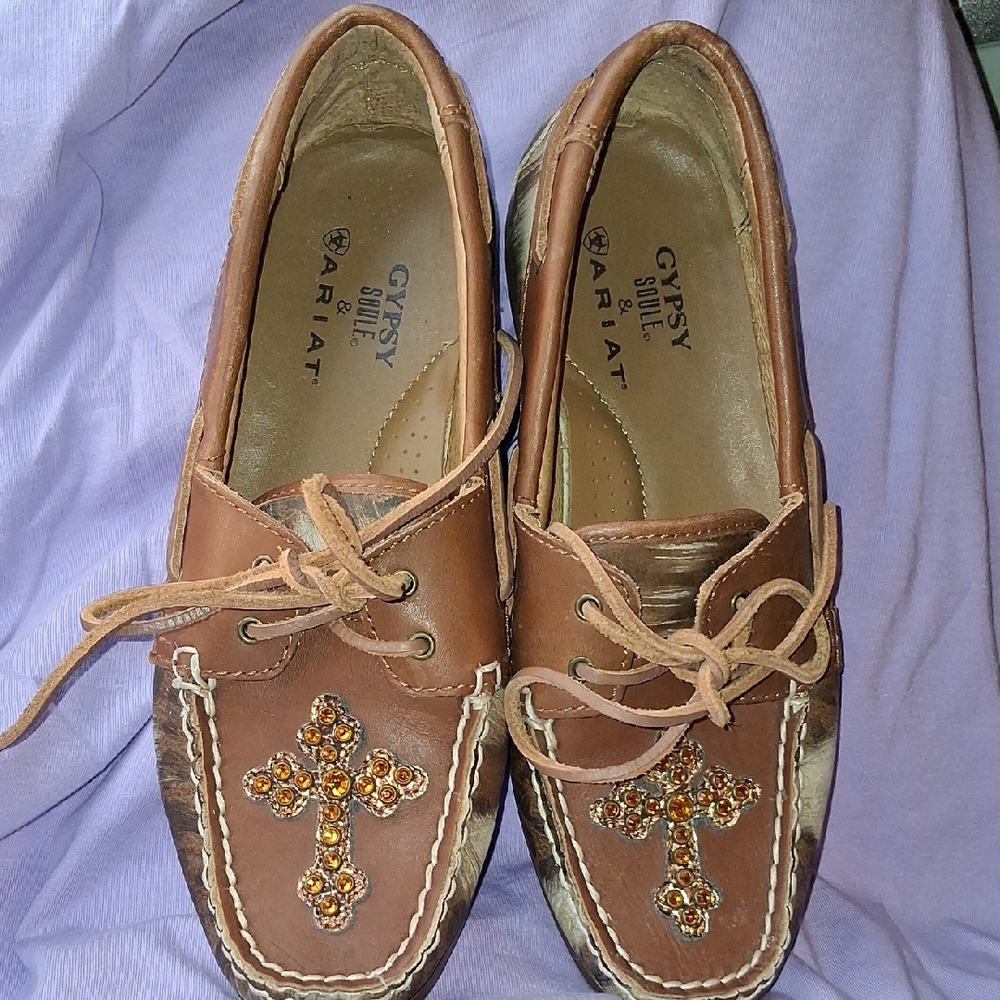 Gypsy Soul & Ariat Size 7b